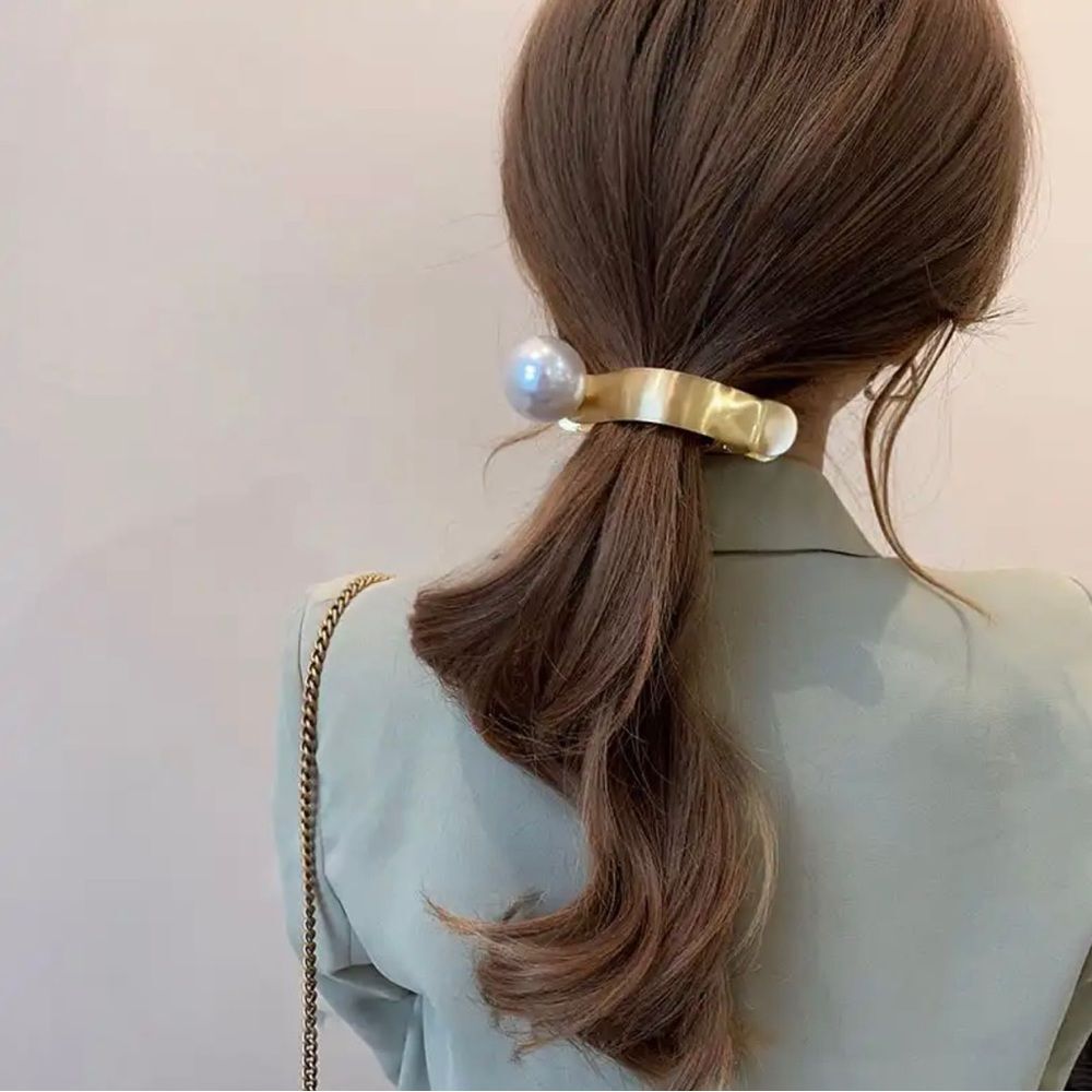 Pearl Hair Clip Hair Accessories silver and also I have gold - Picture 2 of 3